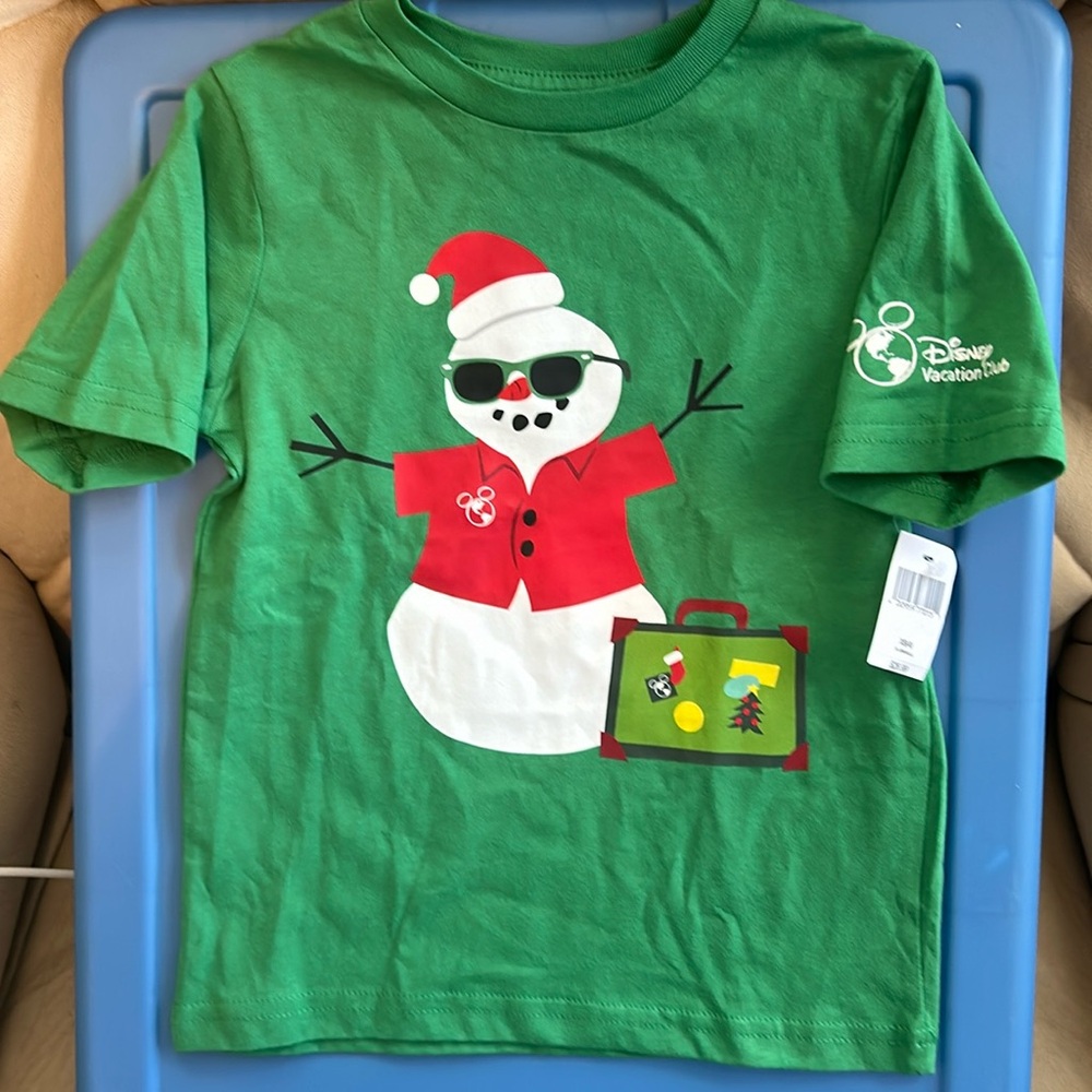 Disney Vacation Club Christmas Holiday 2023 Snowman DVC Kids. Shirt S XS